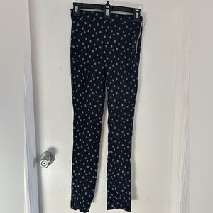 🌻 Zara Black & Lavender Floral Print Pants/Leggings 🌻